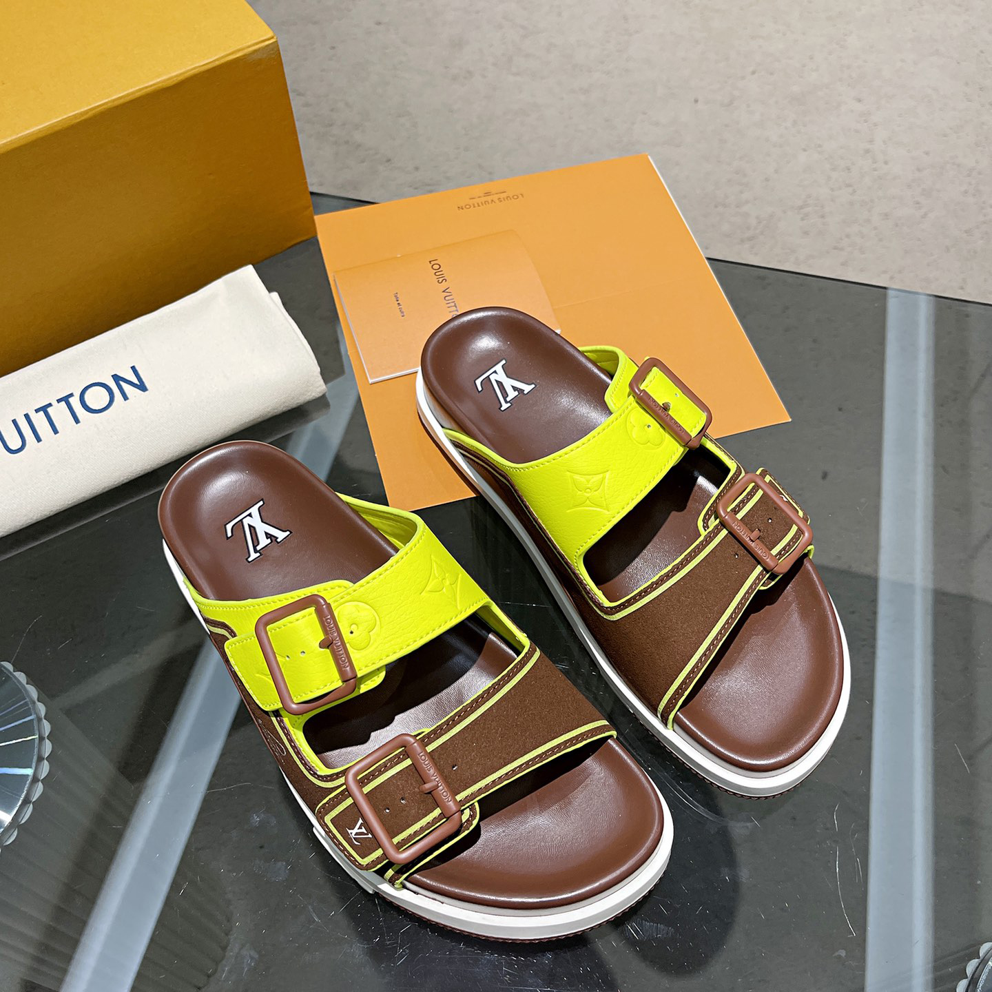 Louis Vuitton Men's Trainer Slippers - FashionPlug