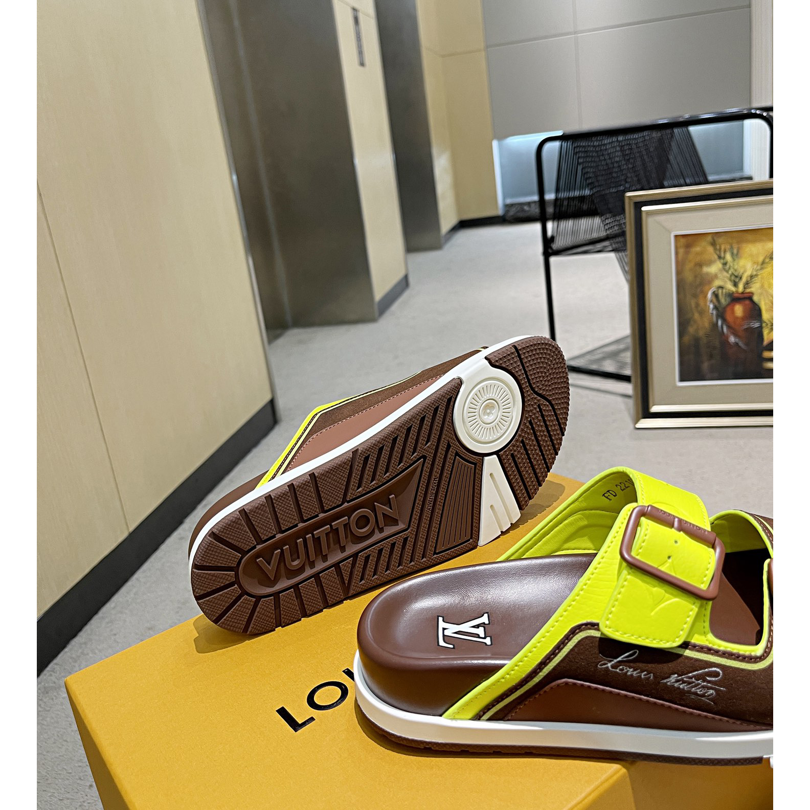 Louis Vuitton Men's Trainer Slippers - FashionPlug