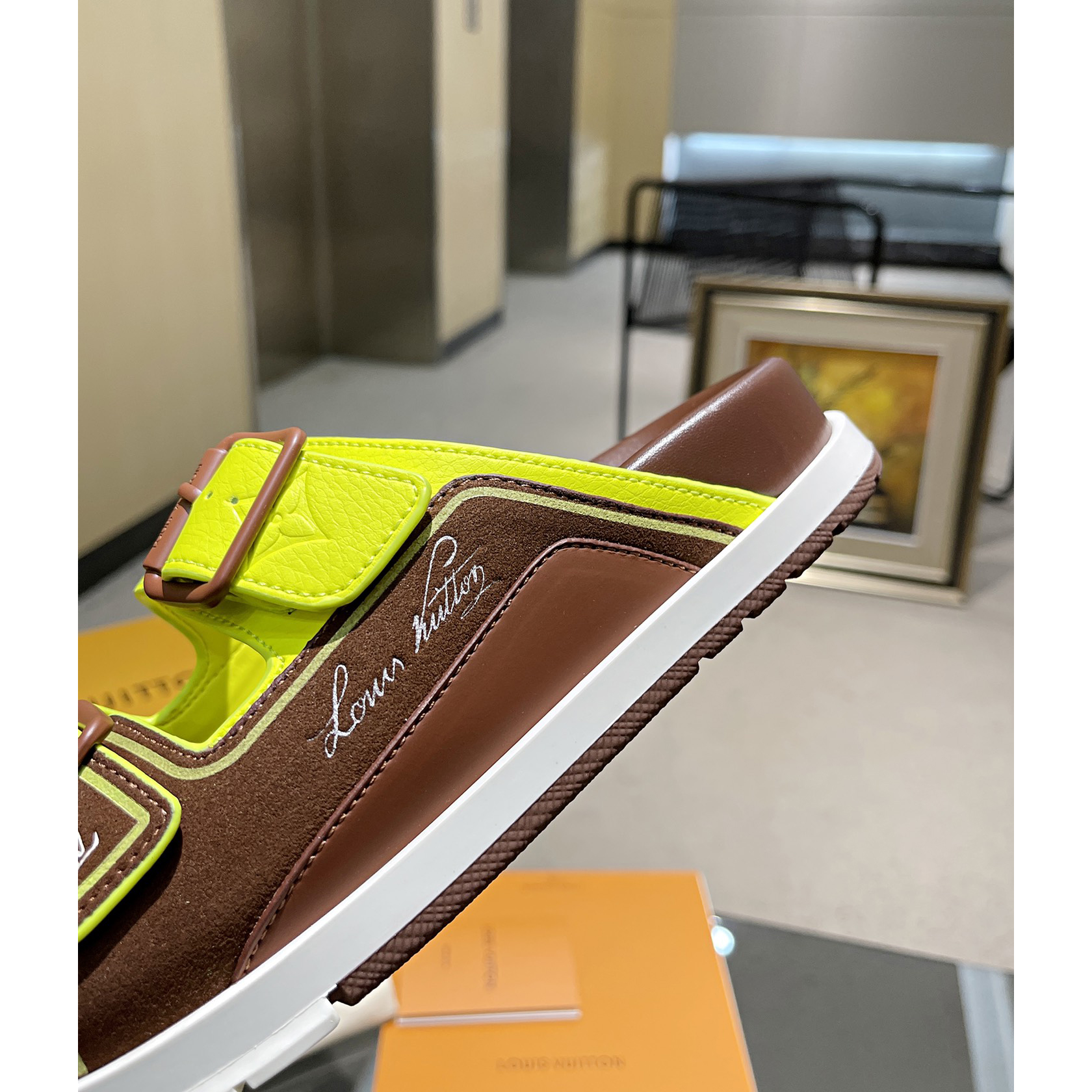 Louis Vuitton Men's Trainer Slippers - FashionPlug