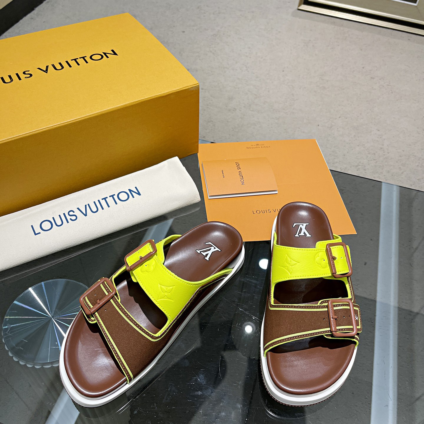 Louis Vuitton Men's Trainer Slippers - FashionPlug