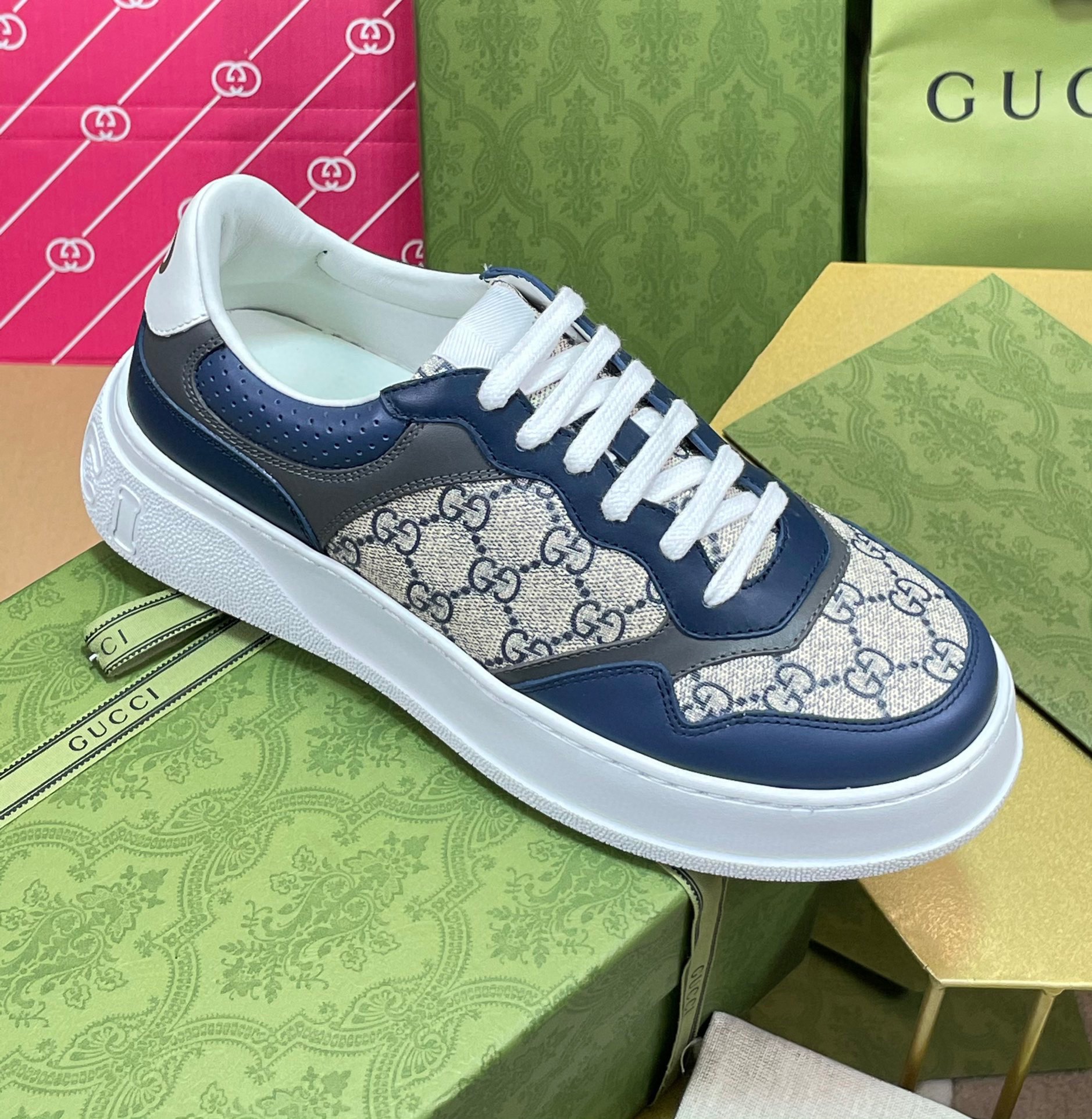 Gucci GG Sneaker(Upon UK size) - FashionPlug