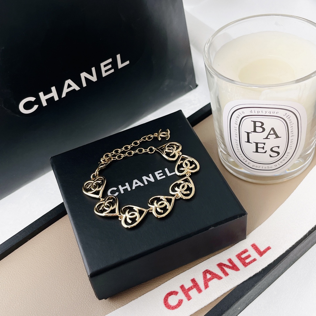 Dior Bracelet - FashionPlug