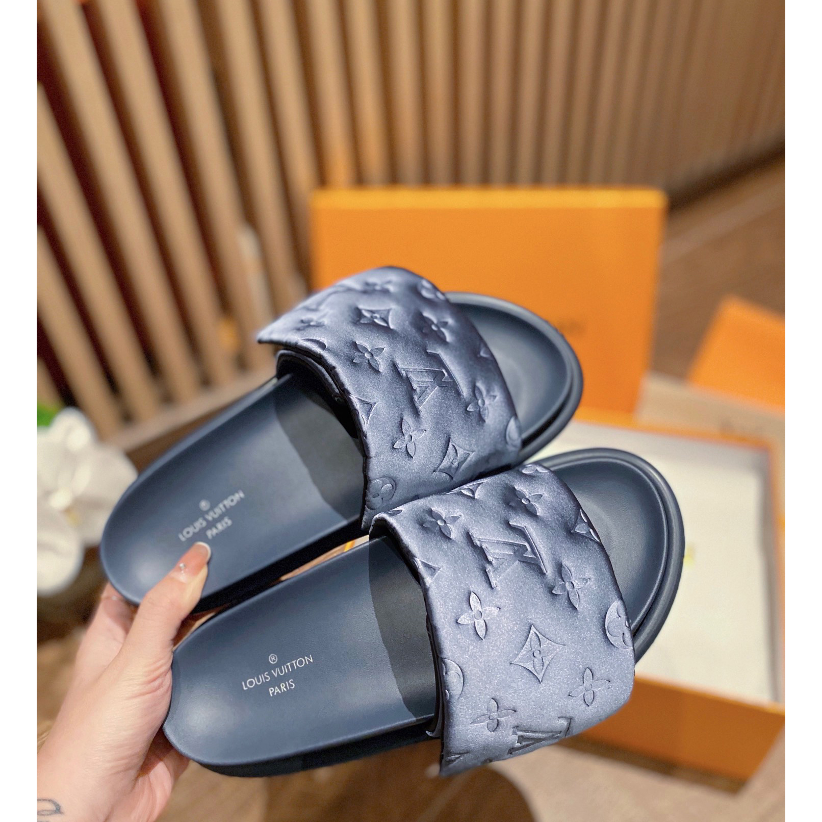 Louis Vuitton Pool Pillow Comfort Mules - FashionPlug