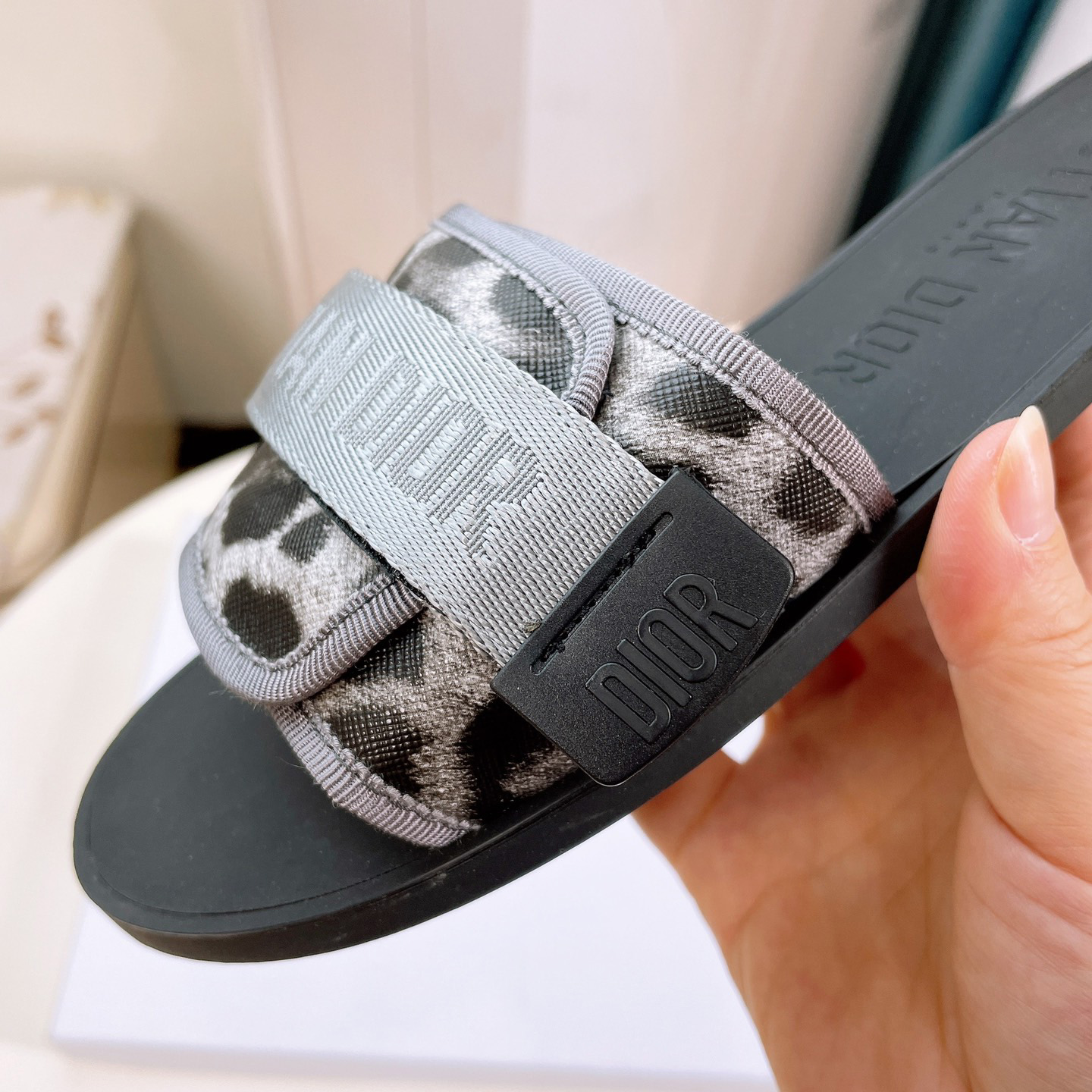 Dior Women Slides - FashionPlug