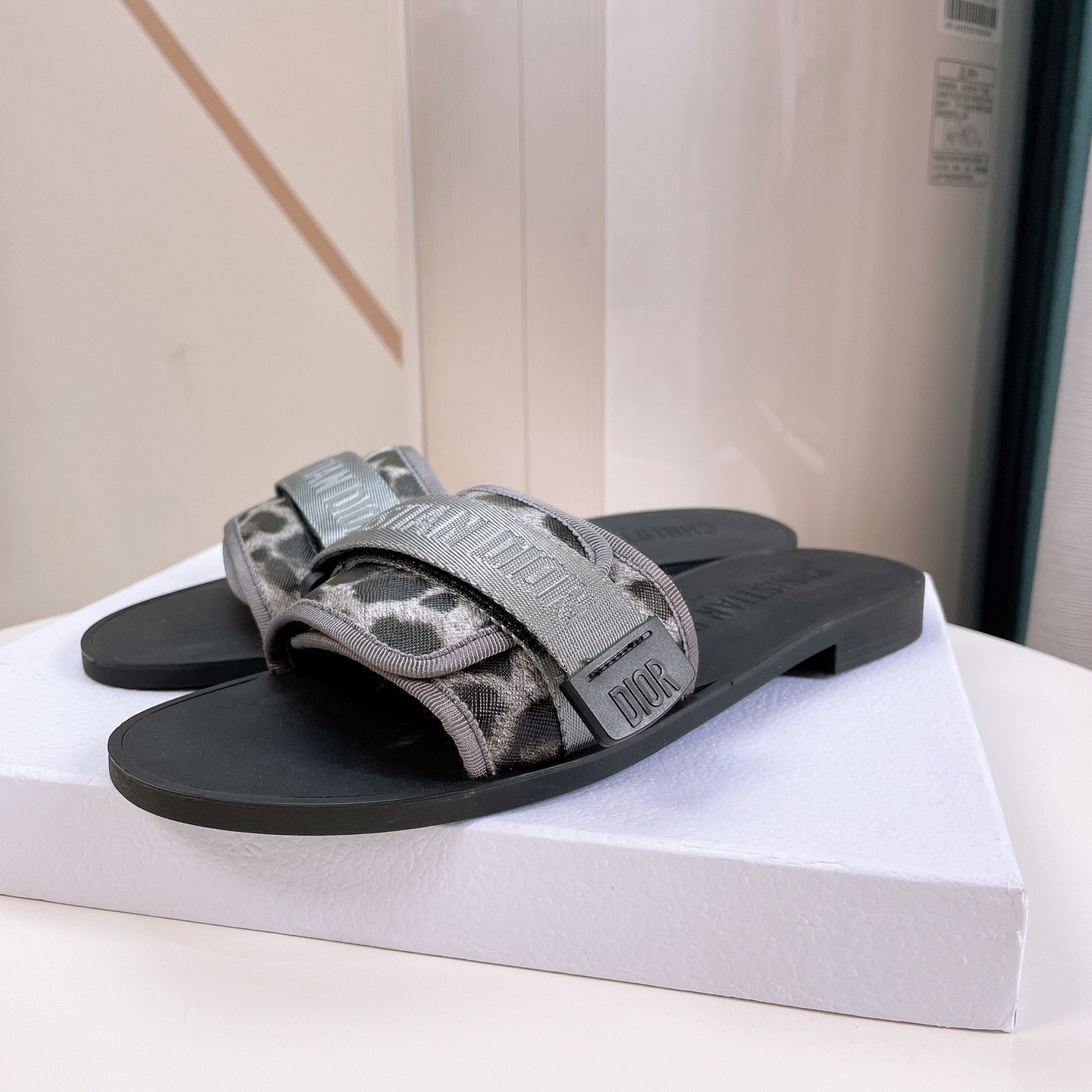 Dior Women Slides - FashionPlug