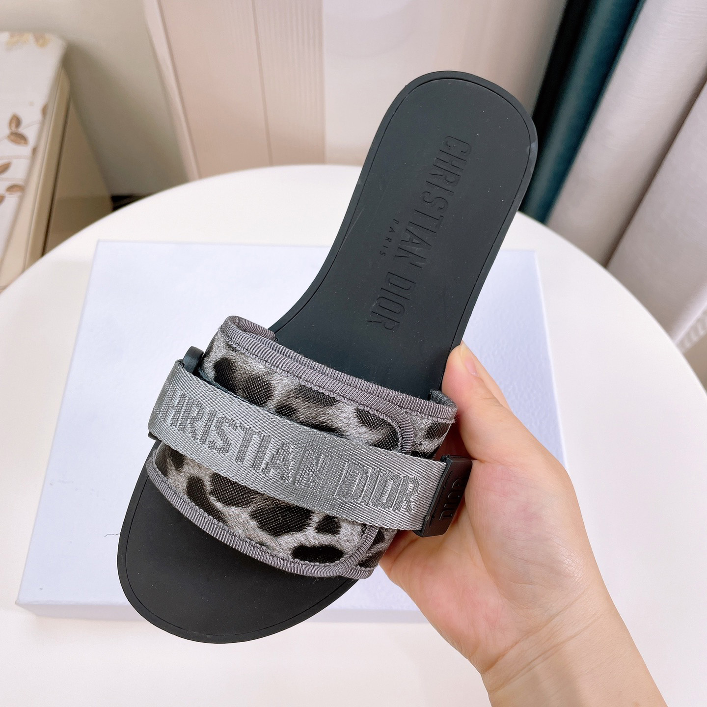 Dior Women Slides - FashionPlug