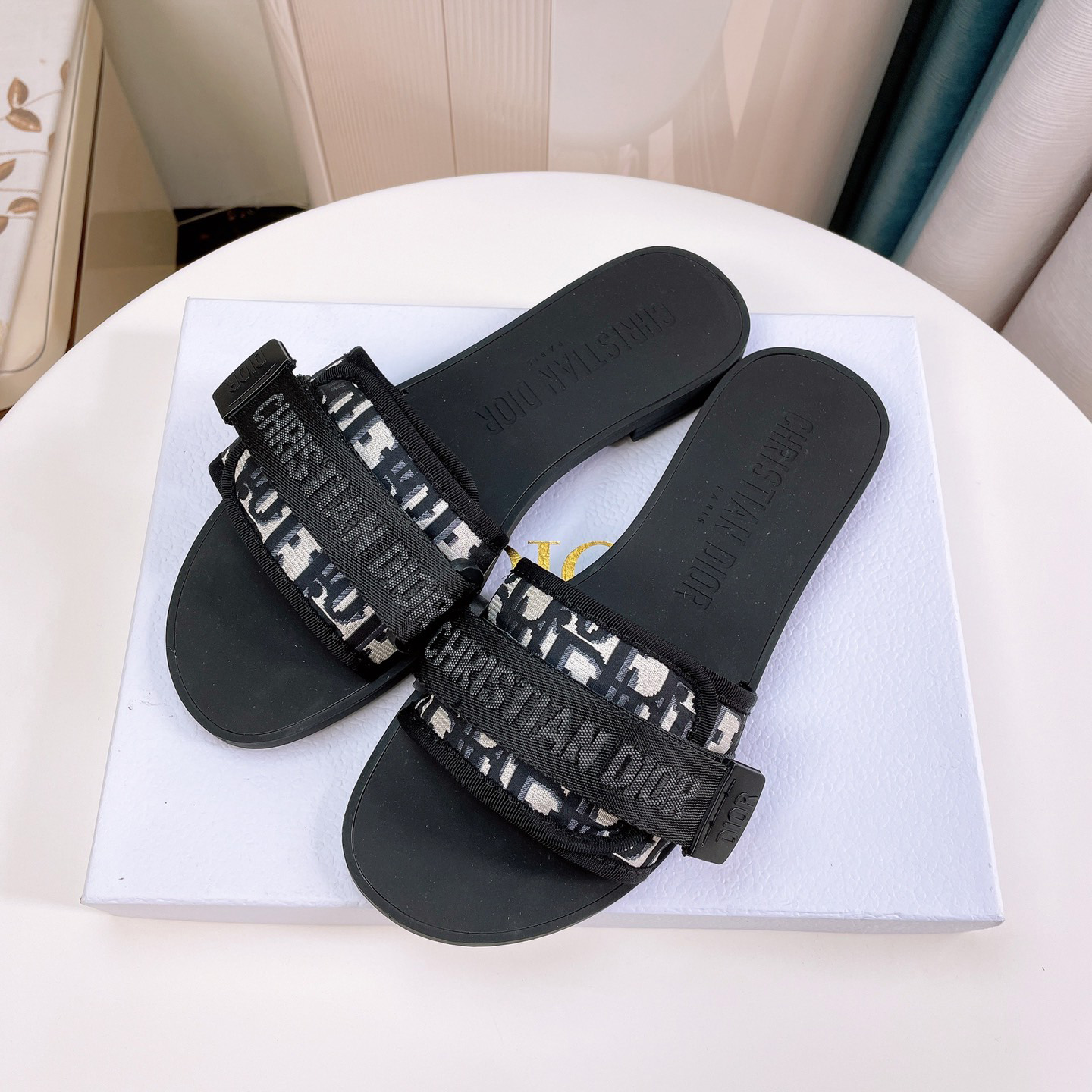 Dior Women Slides - FashionPlug