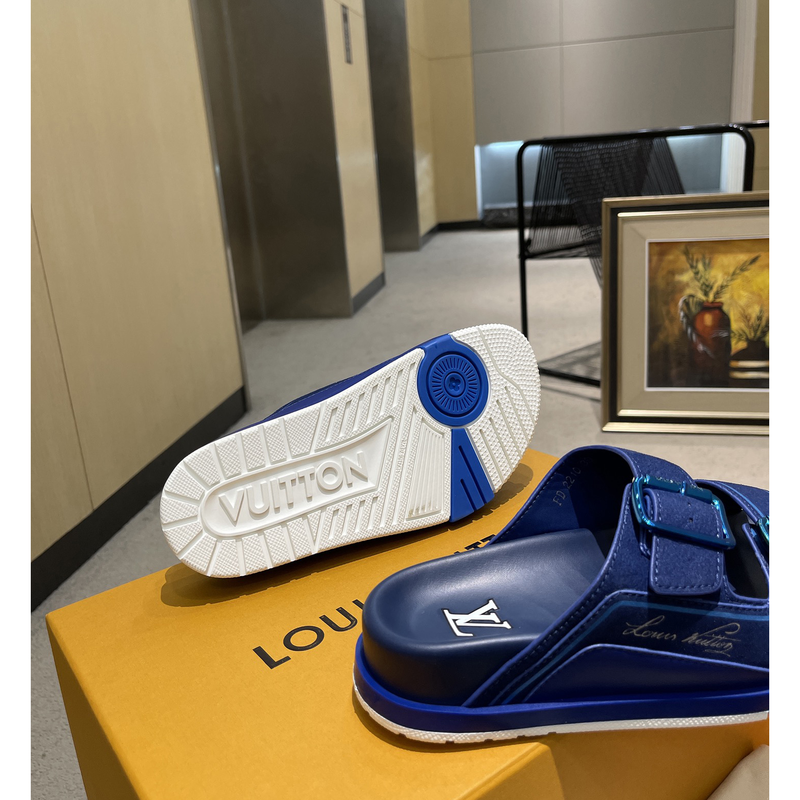 Louis Vuitton Men's Trainer Slippers - FashionPlug