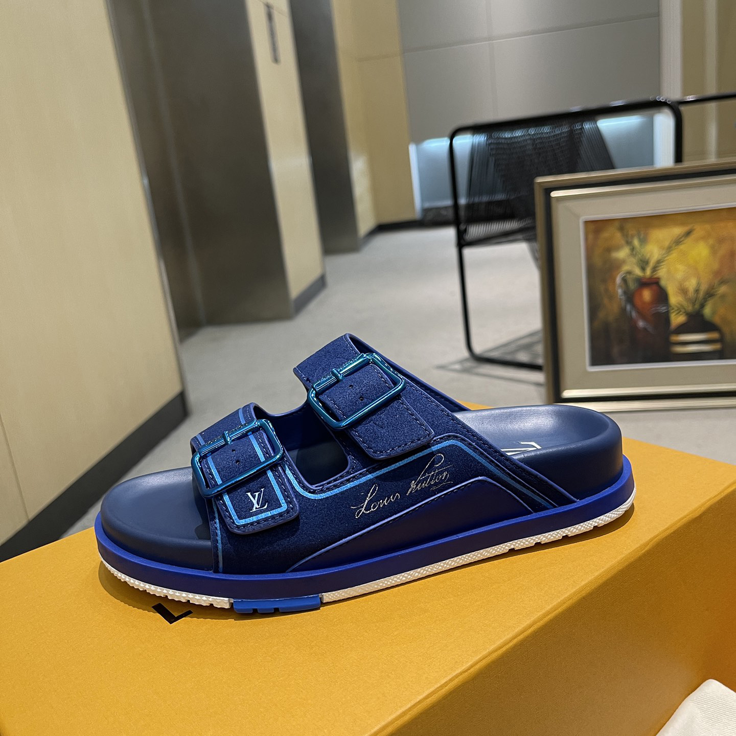 Louis Vuitton Men's Trainer Slippers - FashionPlug