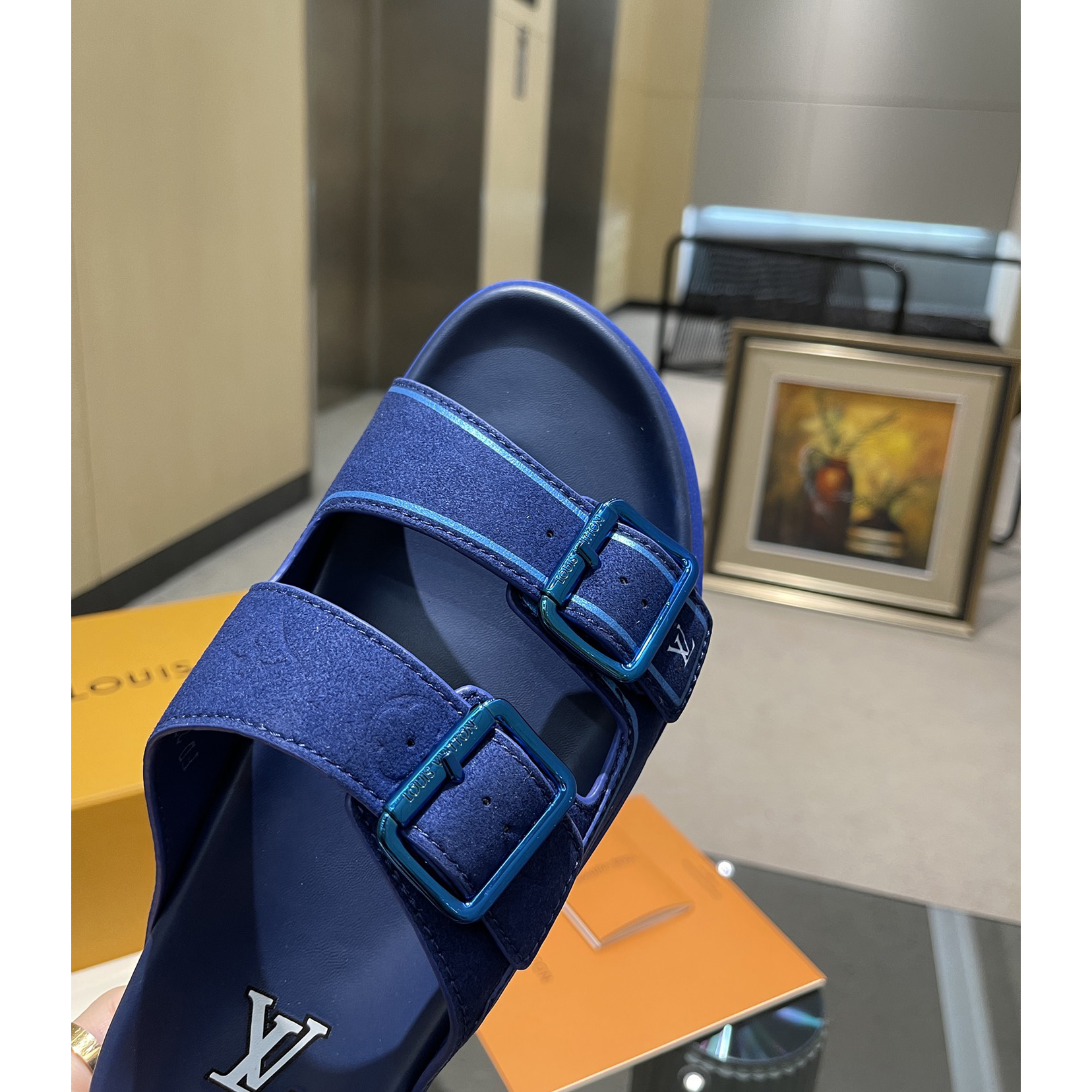 Louis Vuitton Men's Trainer Slippers - FashionPlug