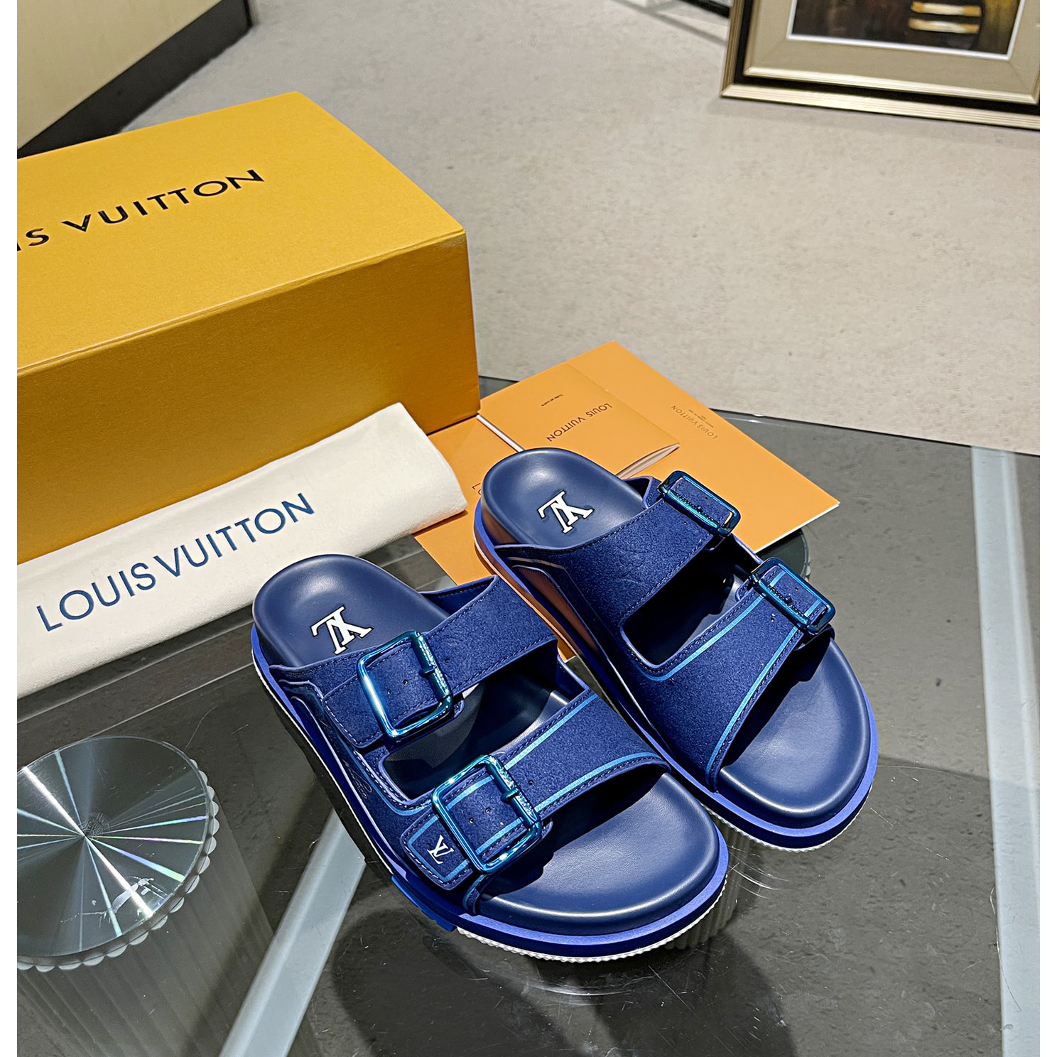 Louis Vuitton Men's Trainer Slippers - FashionPlug