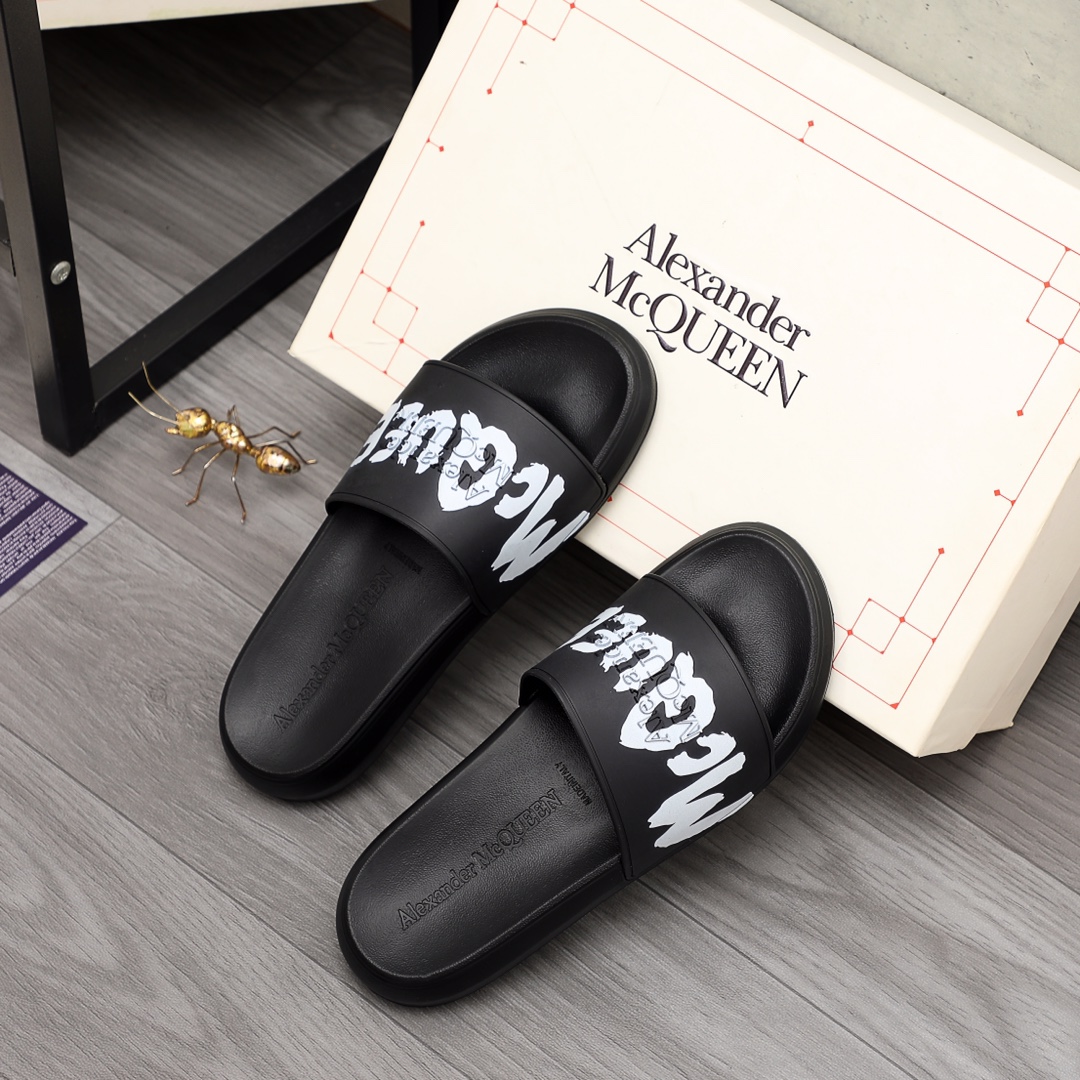 Alexander Mqueen Logo Slipper - FashionPlug
