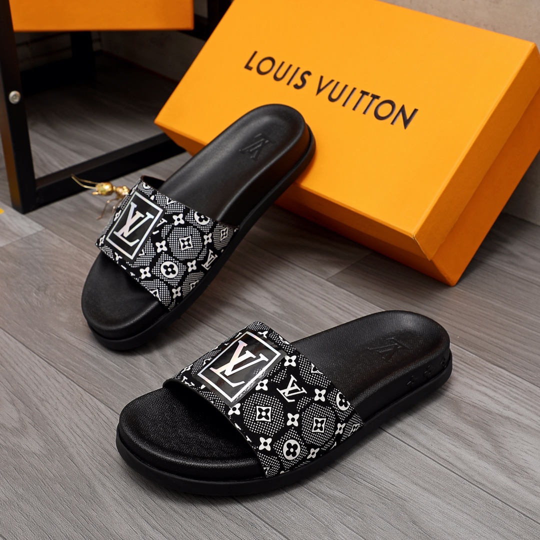 Louis Vuitton Monogram Slippers - FashionPlug