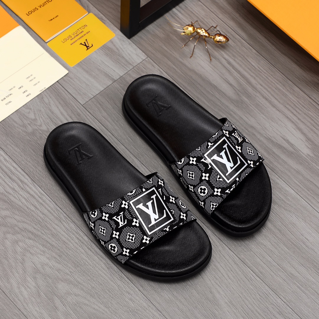 Louis Vuitton Monogram Slippers - FashionPlug
