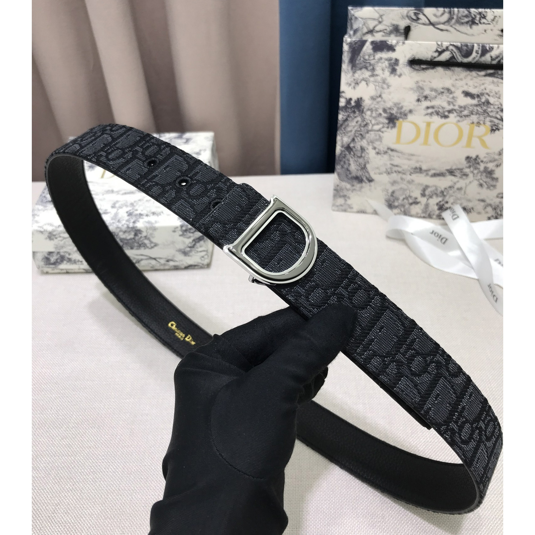 Dior Leather Belt With 'D' Buckle - FashionPlug