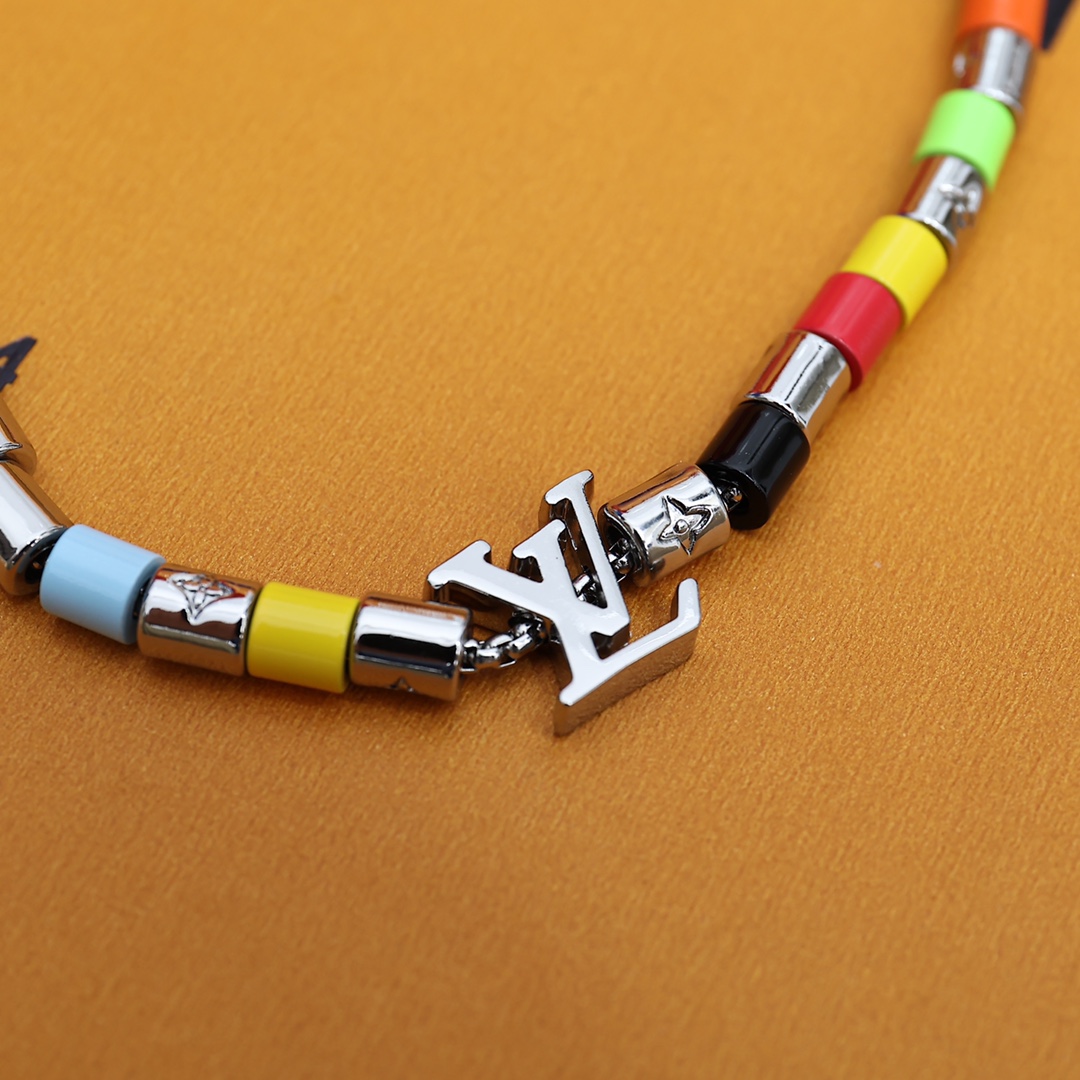 Louis Vuitton Paradise Necklace - FashionPlug