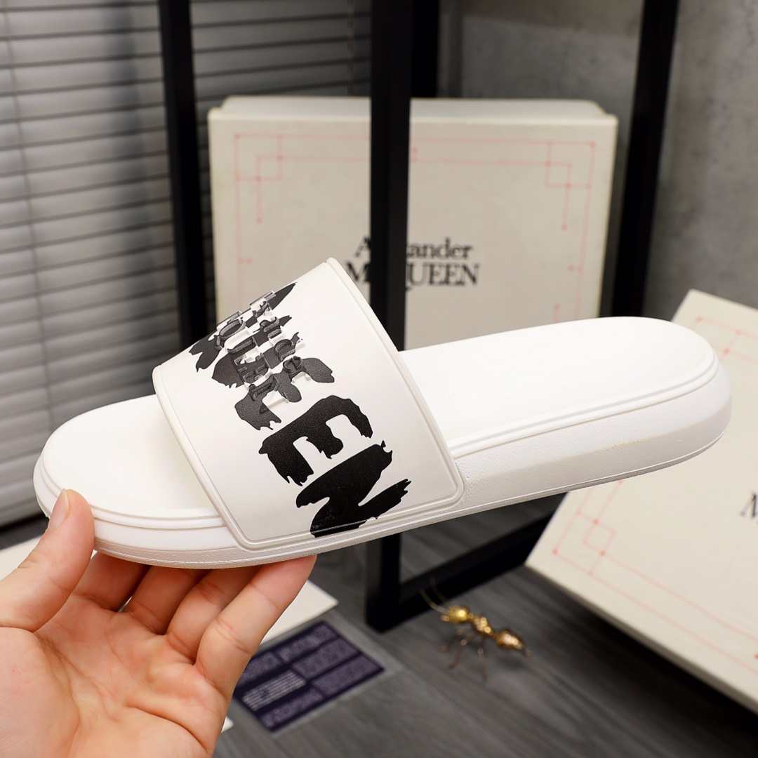 Alexander Mqueen Logo Slipper - FashionPlug
