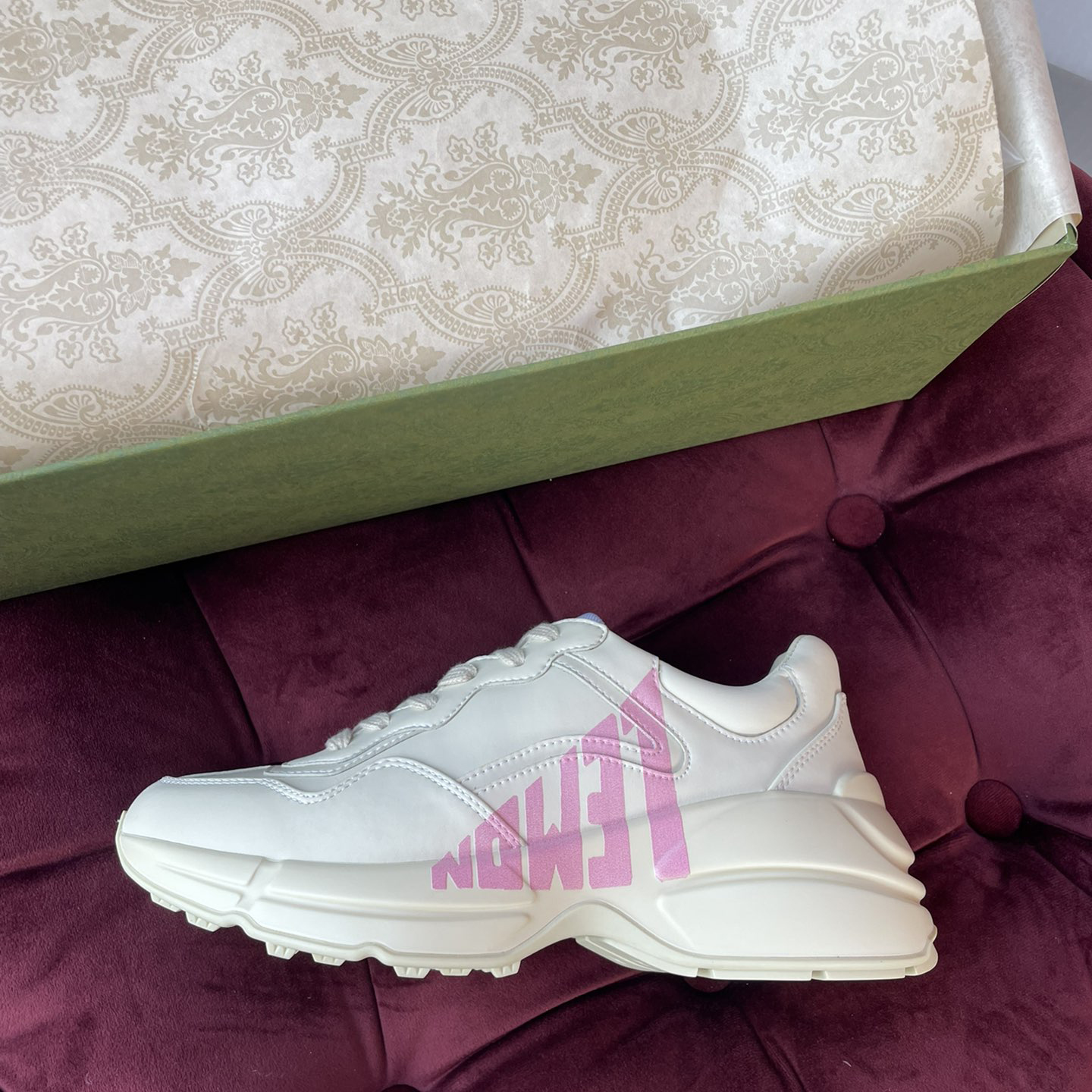 Gucci Men's Rhyton 'Lemon Gucci 'Printed sneakers - FashionPlug