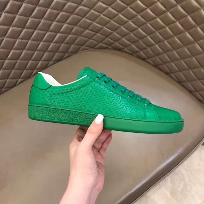 Gucci GG Sneaker In Green - FashionPlug