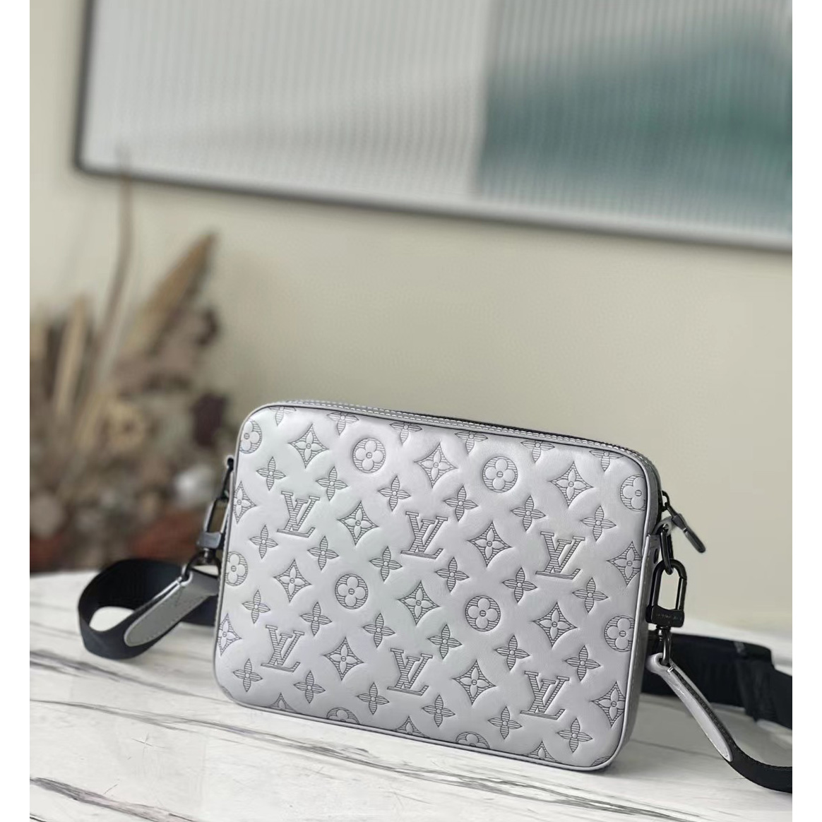 Louis Vuitton Duo Messenger(26-18.5-5cm)  m46104 - FashionPlug