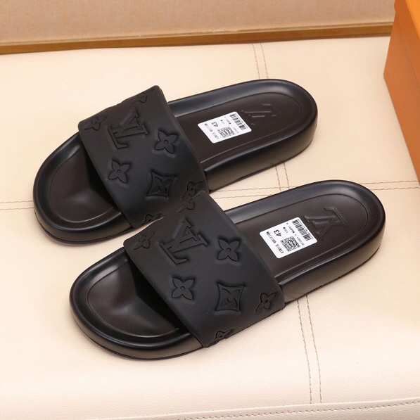 Louis Vuitton Monogram Slippers - FashionPlug