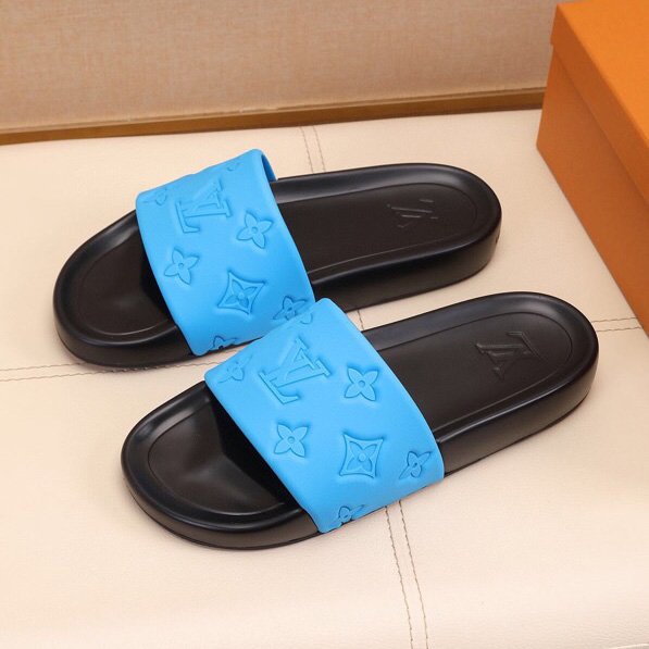 Louis Vuitton Monogram Slippers - FashionPlug