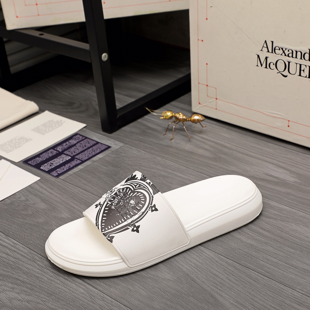 Alexander Mqueen Logo Slipper - FashionPlug