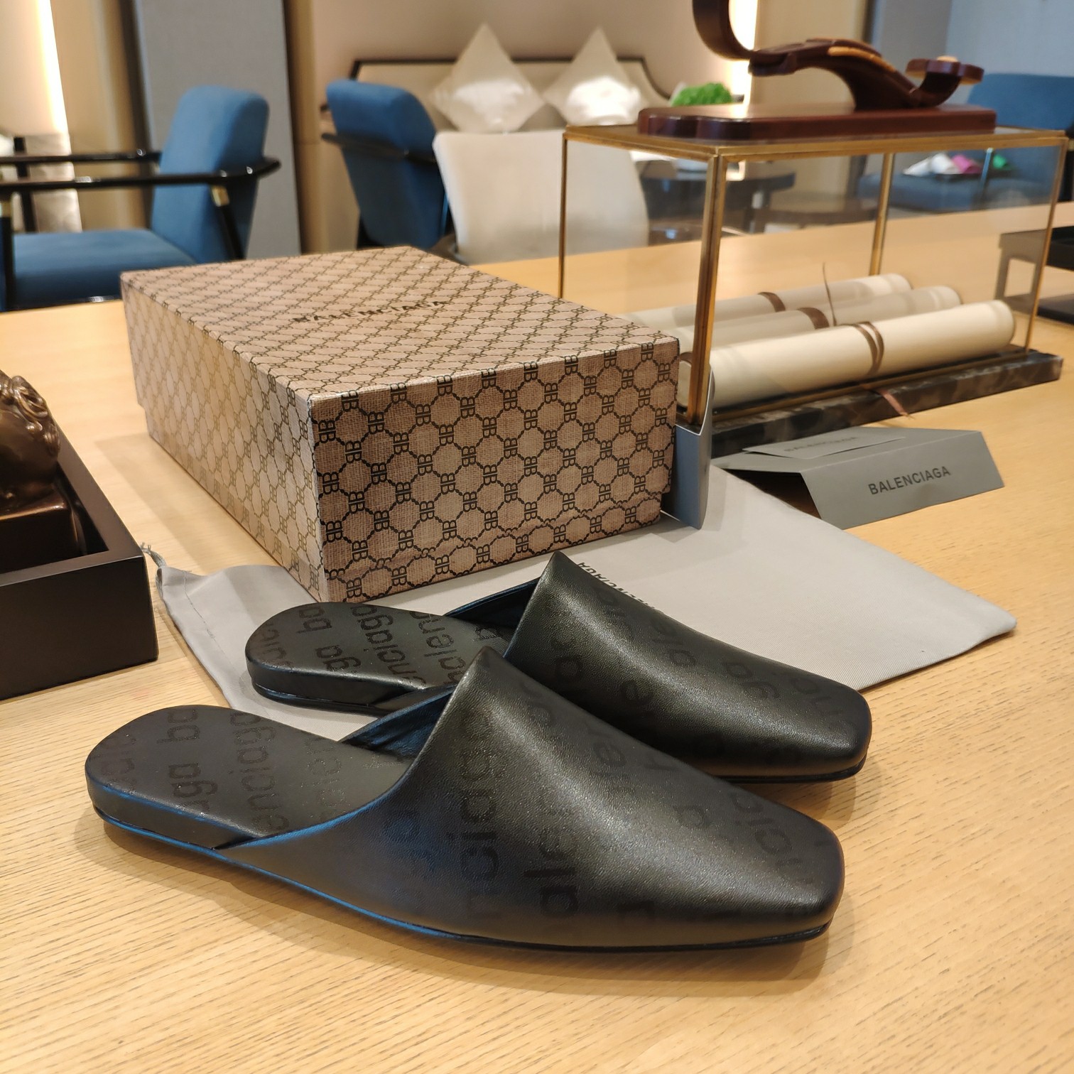 Balenciaga Logo  Leather Backless Loafers - FashionPlug