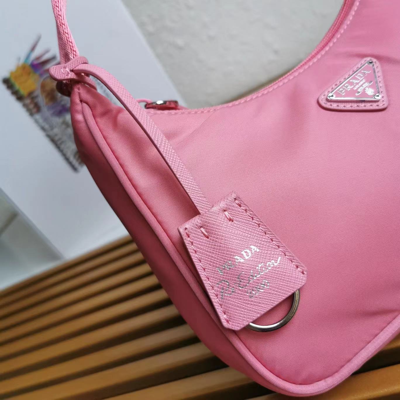Prada Logo Shoulder  Bag (23-13-5cm) - FashionPlug