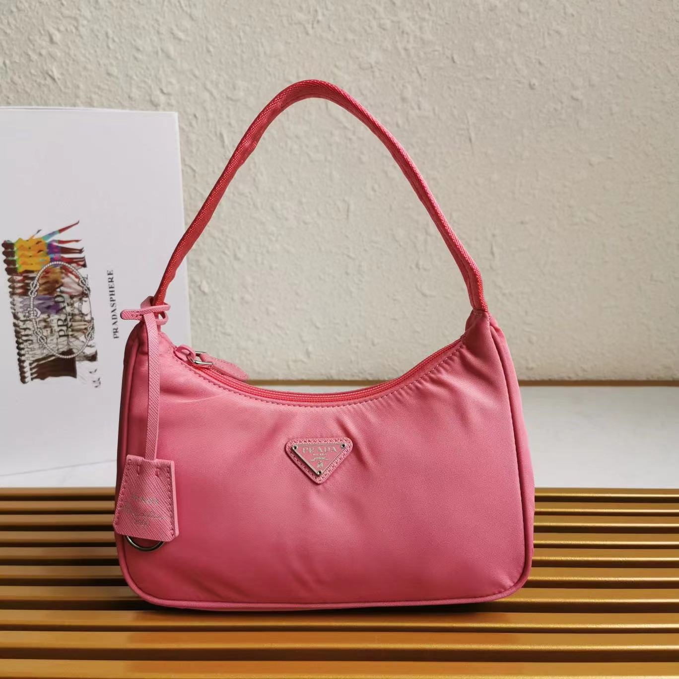 Prada Logo Shoulder  Bag (23-13-5cm) - FashionPlug