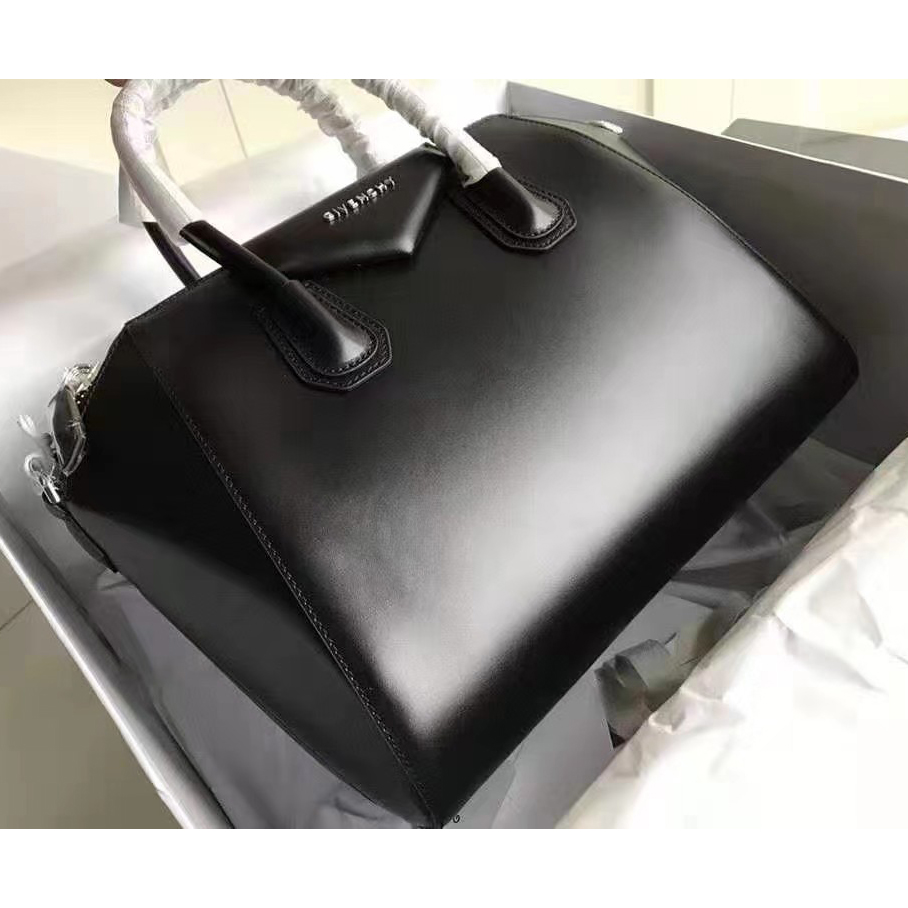 Givenchy Black Handbag(28-34-25CM) - FashionPlug