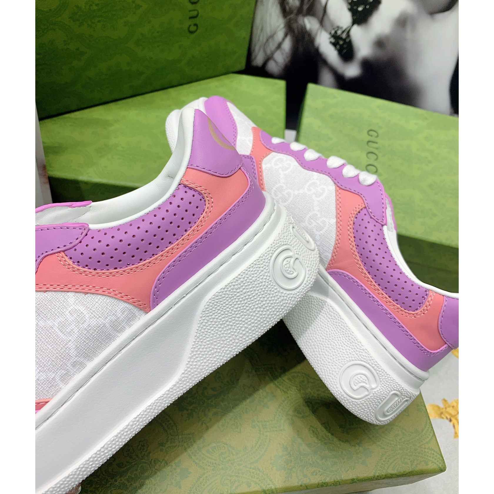 Gucci GG Chunky B SeriesMen's &Women's Sneakers - FashionPlug