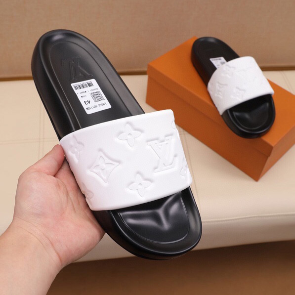 Louis Vuitton Monogram Slippers - FashionPlug