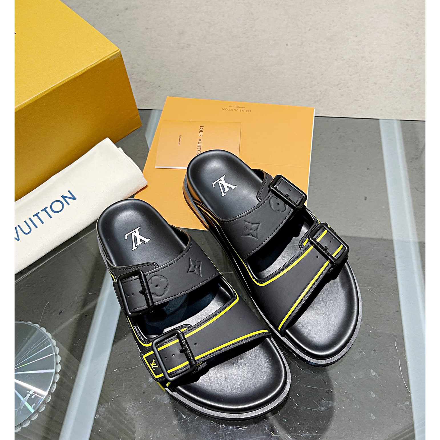 Louis Vuitton Men's Trainer Slippers - FashionPlug