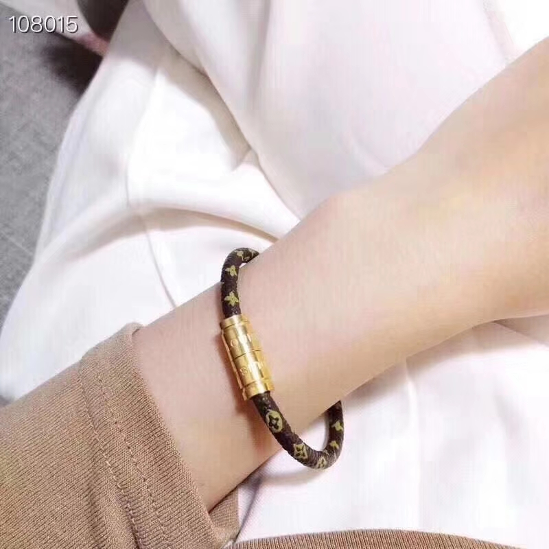 Louis Vuitton Bracelet - FashionPlug
