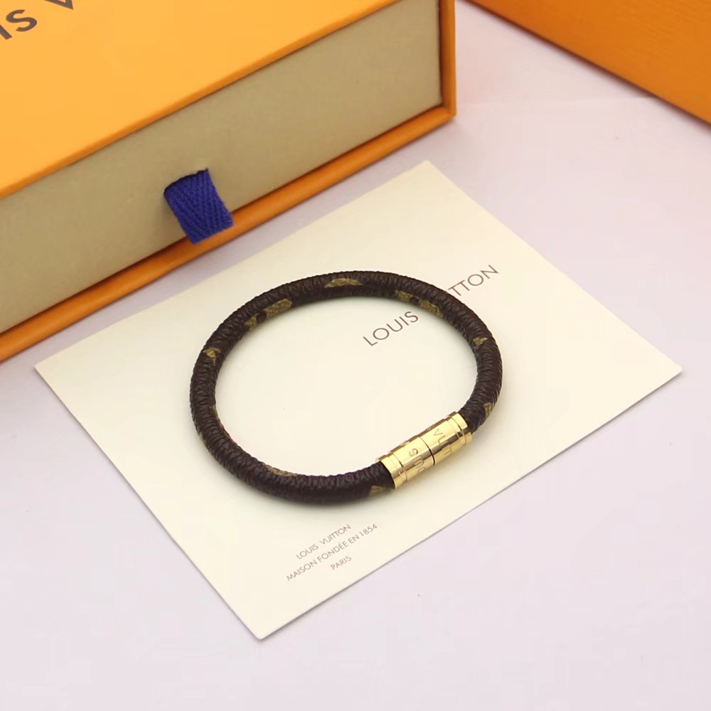 Louis Vuitton Bracelet - FashionPlug