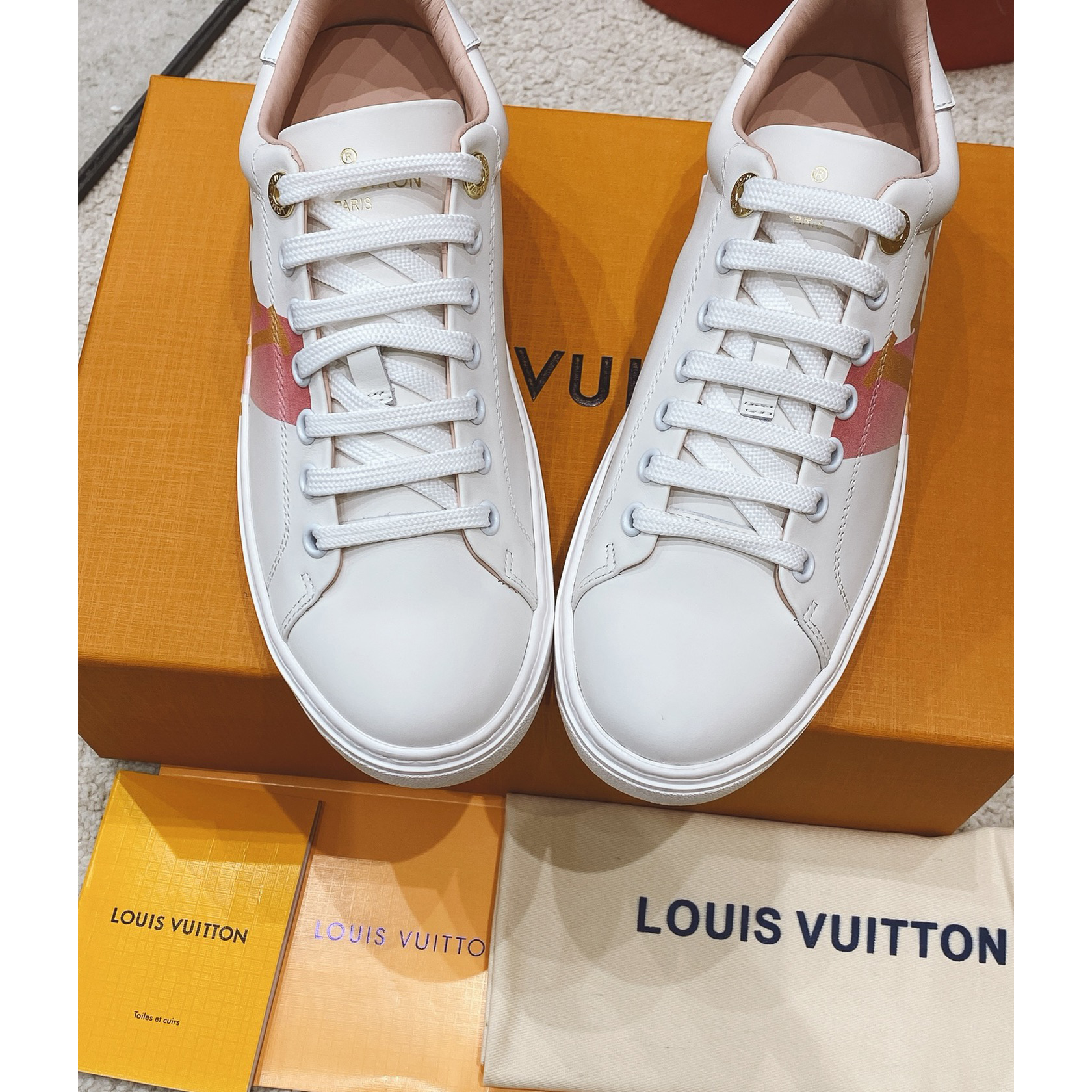 Louis Vuitton Logo Sneaker - FashionPlug