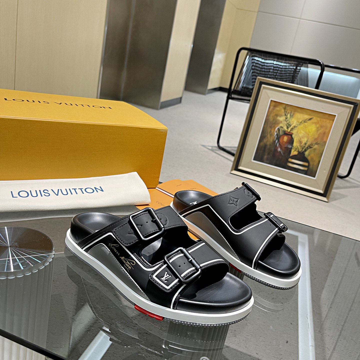 Louis Vuitton Men's Trainer Slippers - FashionPlug