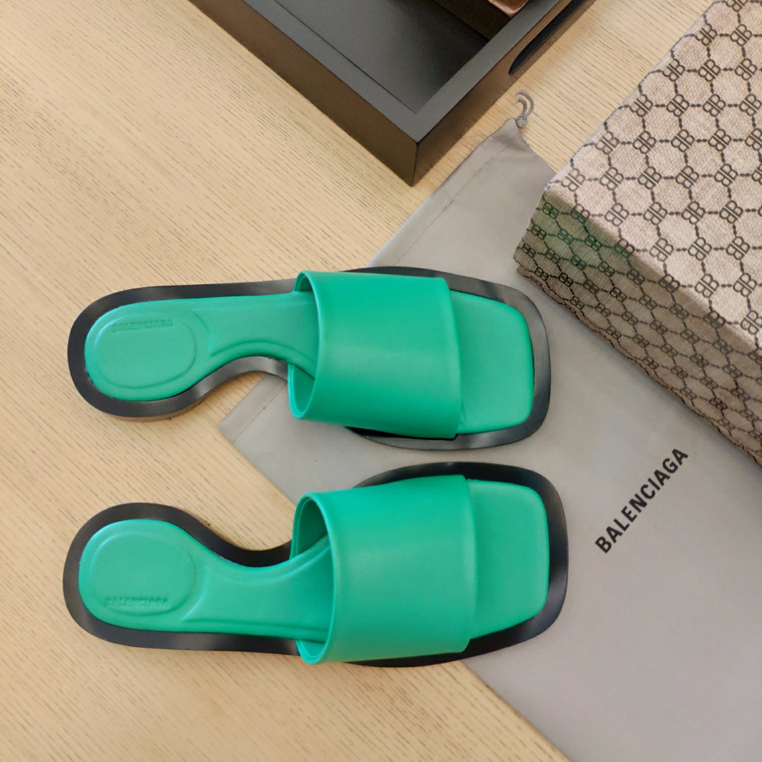Balenciaga Logo Leather Slide Sandal - FashionPlug
