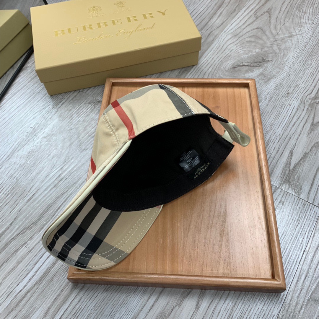 Burberry Vintage Check And Icon Stripe Baseball Cap - FashionPlug