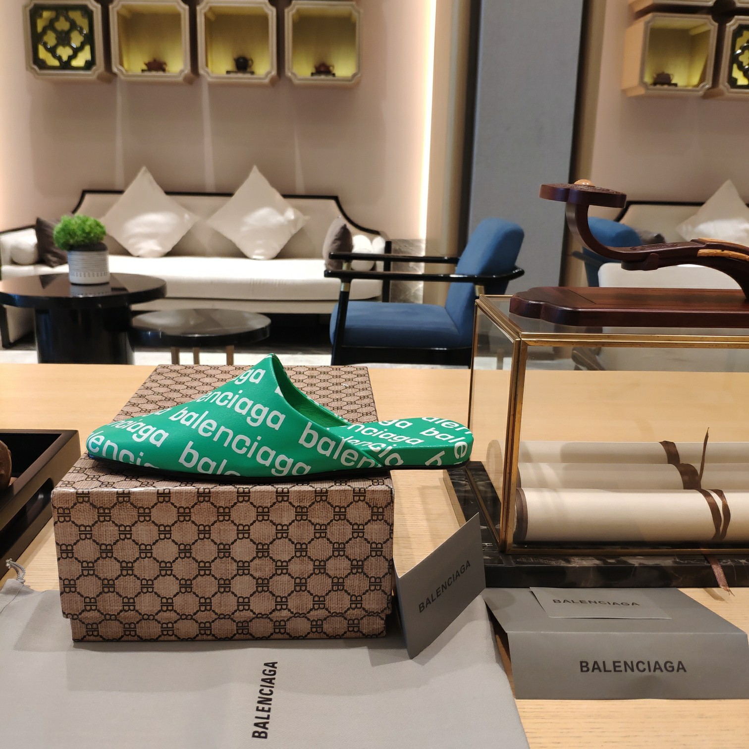 Balenciaga Logo  Leather Backless Loafers - FashionPlug
