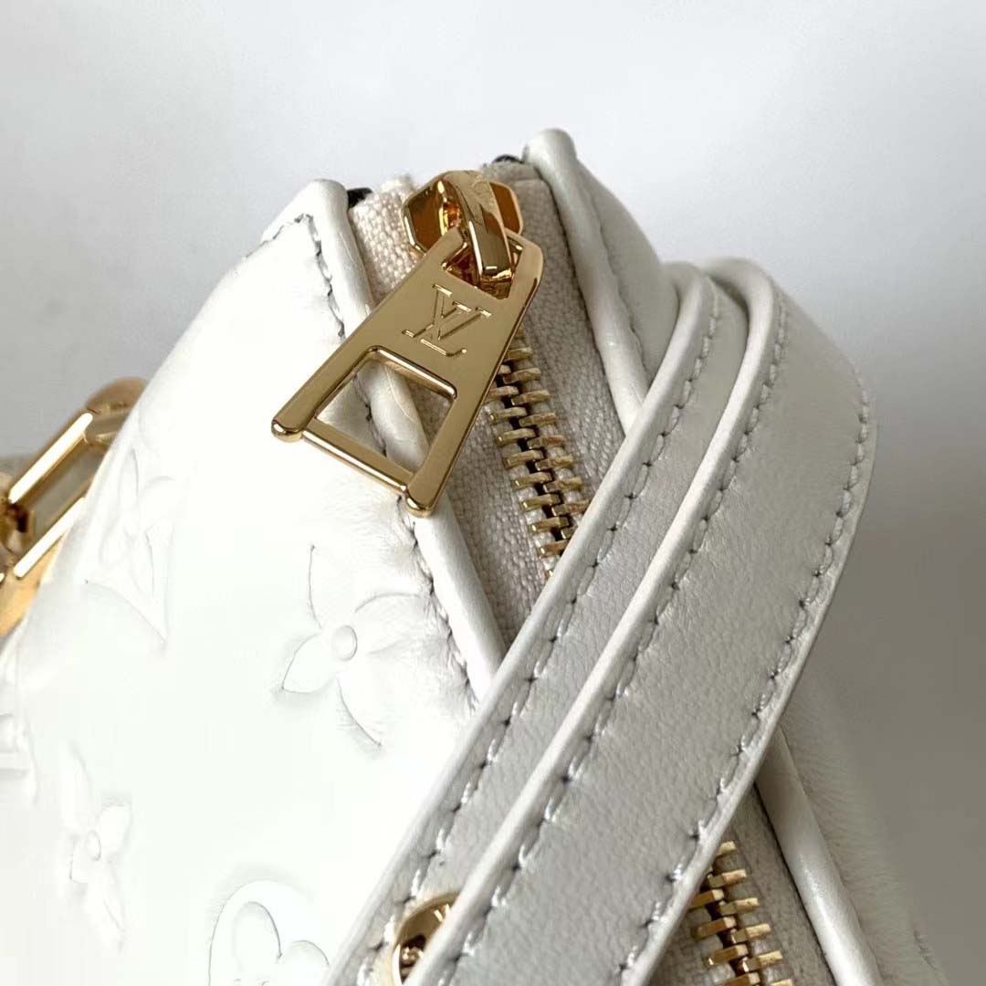Louis Vuitton Coussin BB Handbag(21-16-7cm)  M20770 - FashionPlug