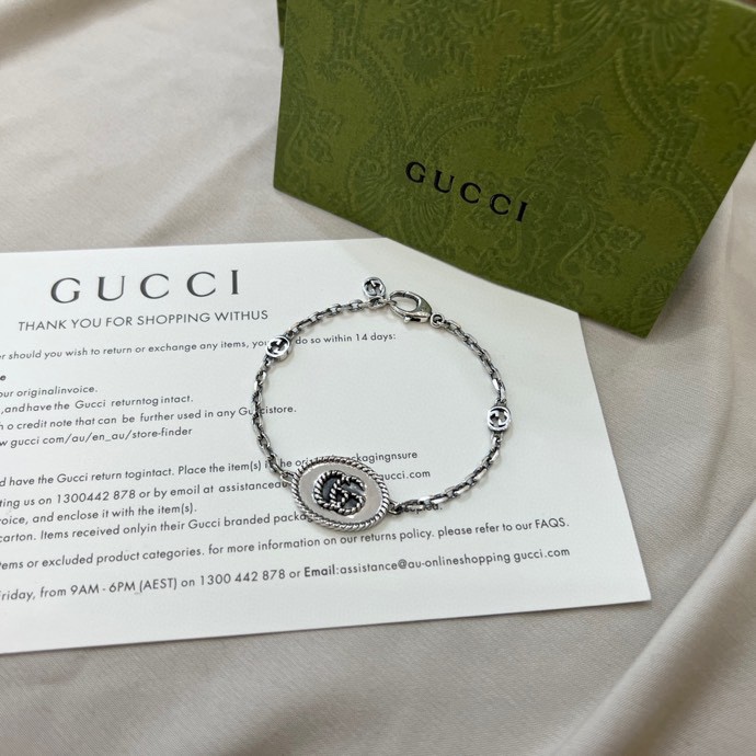 Gucci Double G Bracelet - FashionPlug