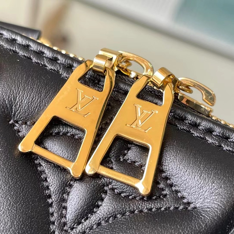 Louis Vuitton Alma BB Handbag(24.5-18-12CM)  M59793 - FashionPlug