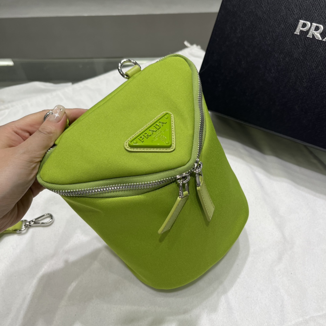 Prada Canvas Shoulder Bag(21-15-15cm)   2VH147 - FashionPlug