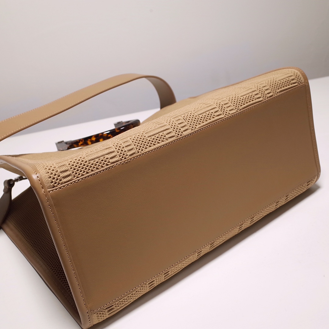 Fendi Sunshine Medium Shopper Bag In Beige(35-31-17cm)  8BH386 - FashionPlug