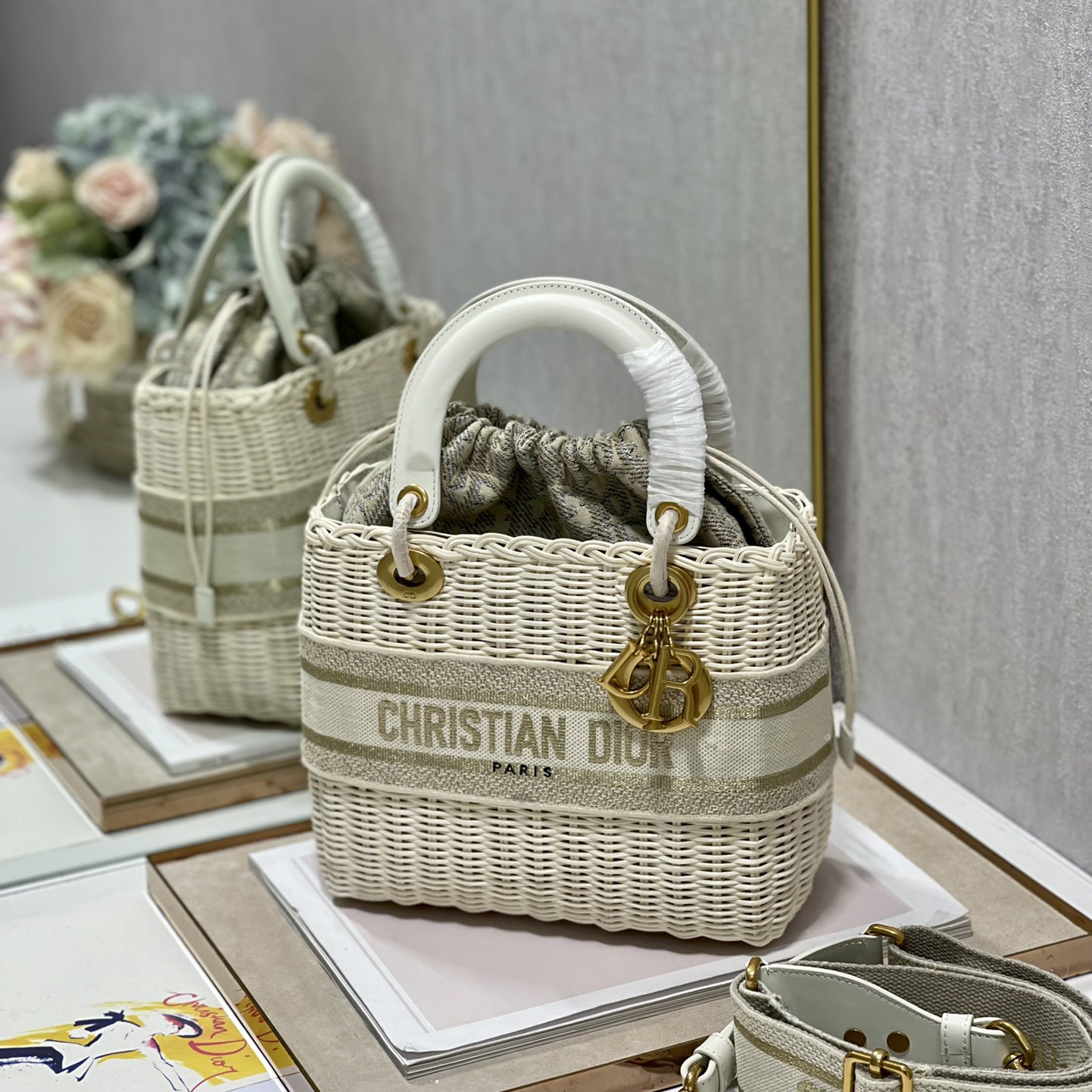 Dior Medium Lady Dior Bag(24-20-11cm) - FashionPlug