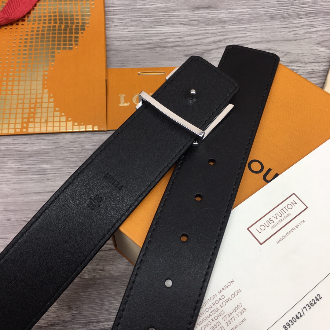 Louis Vuitton Shape 40MM Reversible Belt - FashionPlug