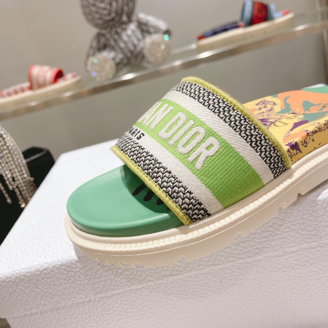 Dior Dway Slide - FashionPlug