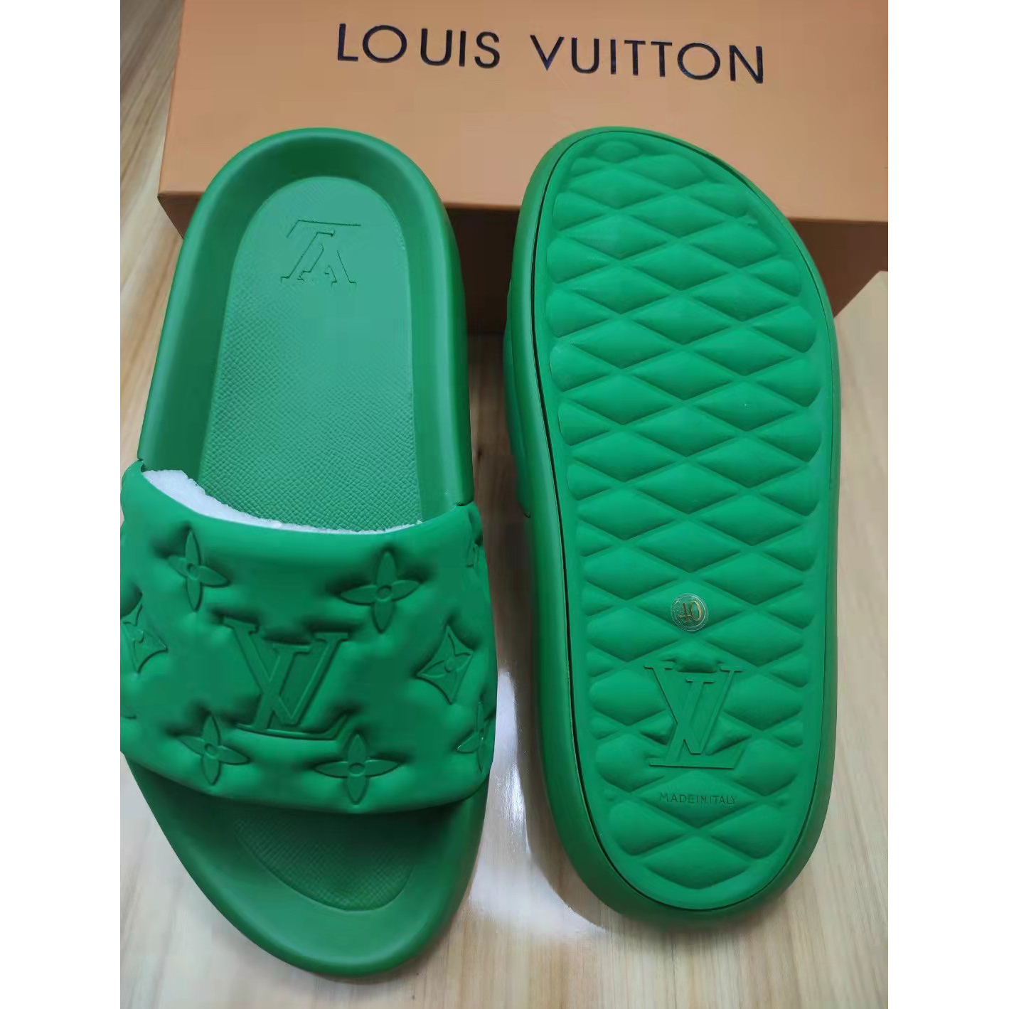 Louis Vuitton Waterfront Mule  1AA5OH - FashionPlug